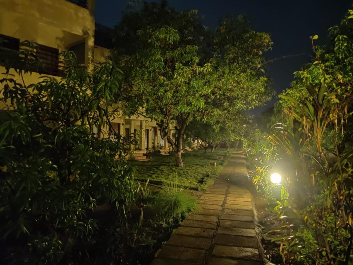 Gir Birding Lodge ササン・ギル エクステリア 写真